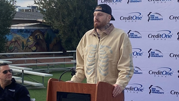 Raiders player Maxx Crosby